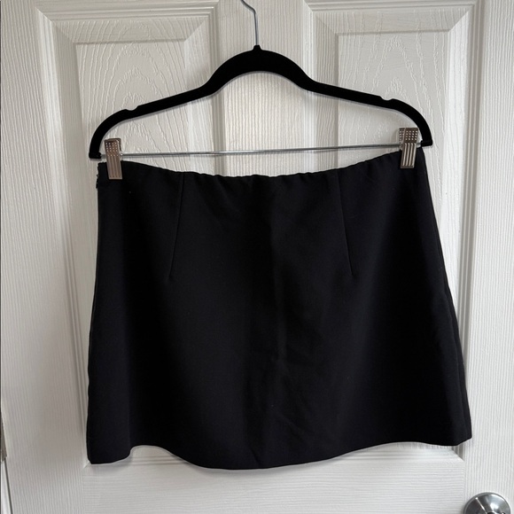 NWOT Abercrombie & Fitch Scarlett Mini Skort Black - Picture 4 of 6